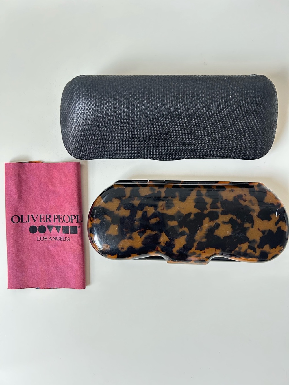 Vintage Oliver Peoples Hard Sunglasses/Glasses case set
